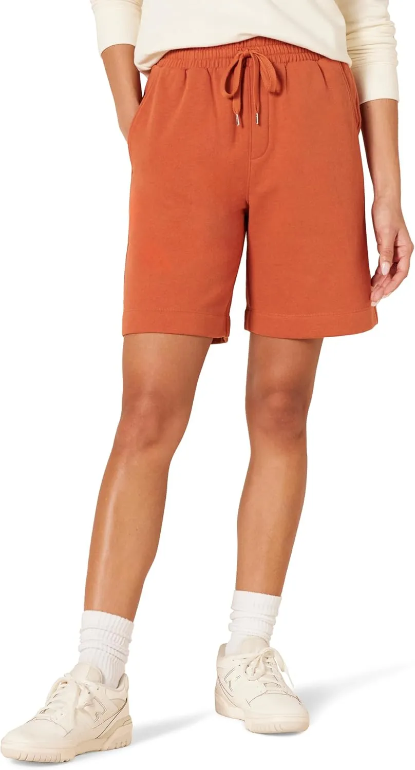 Amazon Essentials Women's Fleece High Rise Bermuda Shorts, Plus Size Available