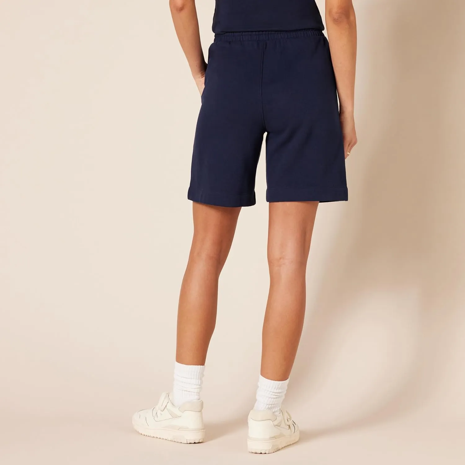 Amazon Essentials Women's Fleece High Rise Bermuda Shorts, Plus Size Available