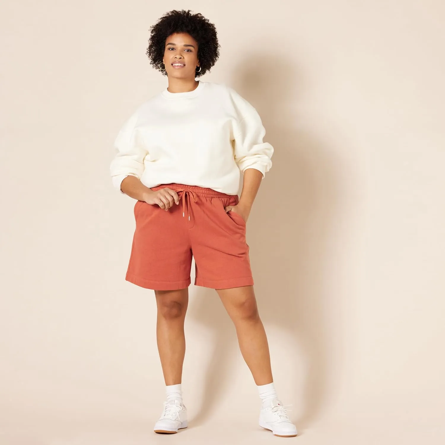 Amazon Essentials Women's Fleece High Rise Bermuda Shorts, Plus Size Available