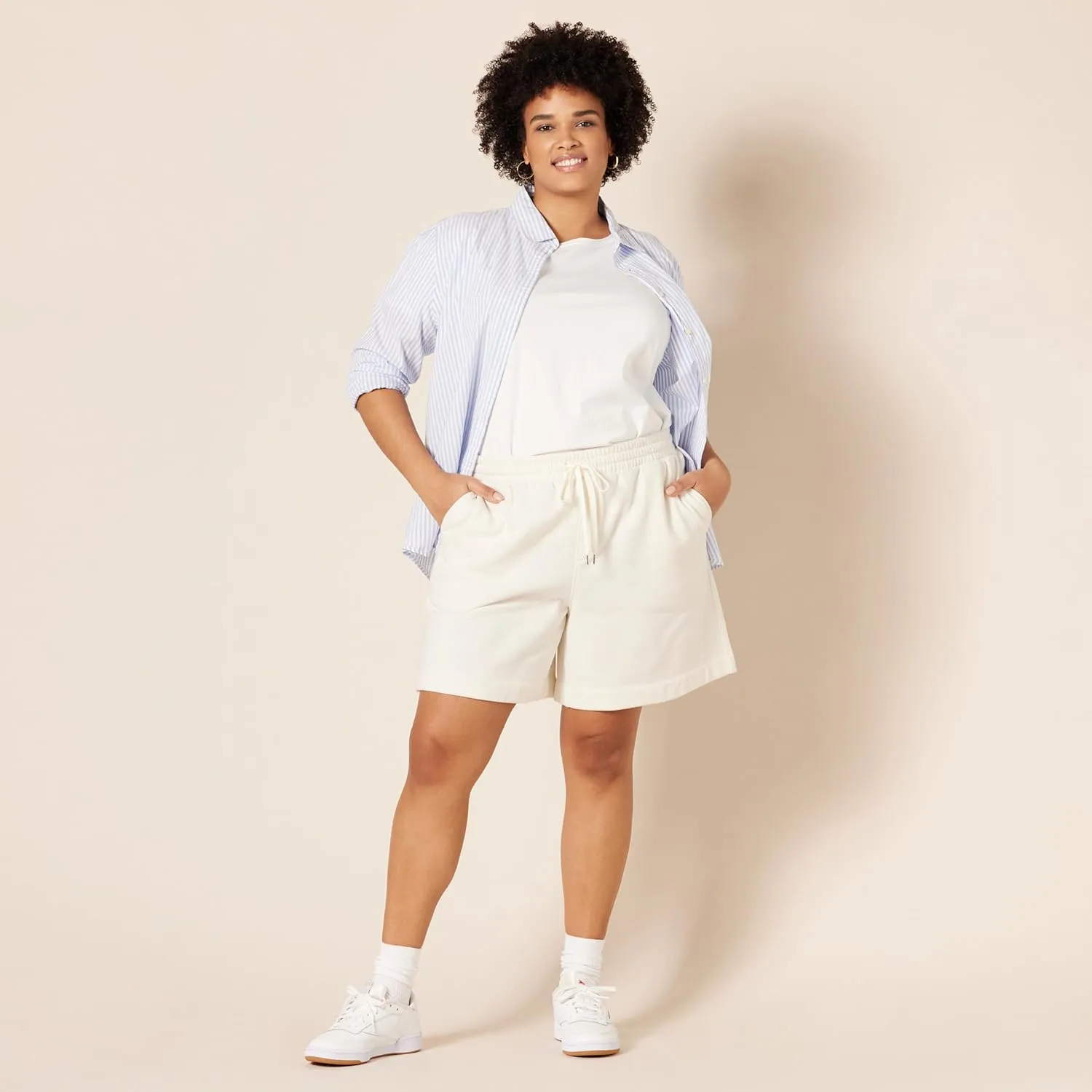 Amazon Essentials Women's Fleece High Rise Bermuda Shorts, Plus Size Available