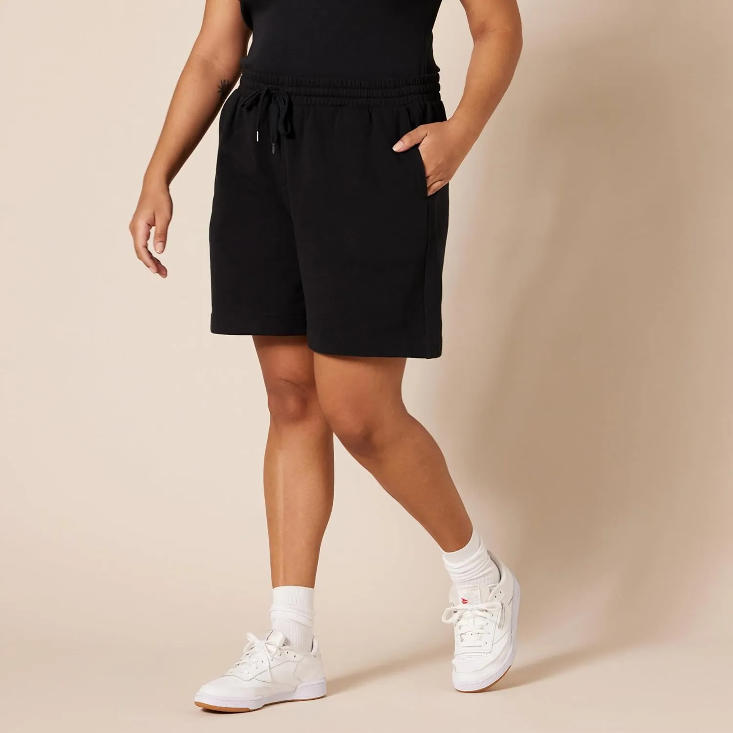 Amazon Essentials Women's Fleece High Rise Bermuda Shorts, Plus Size Available