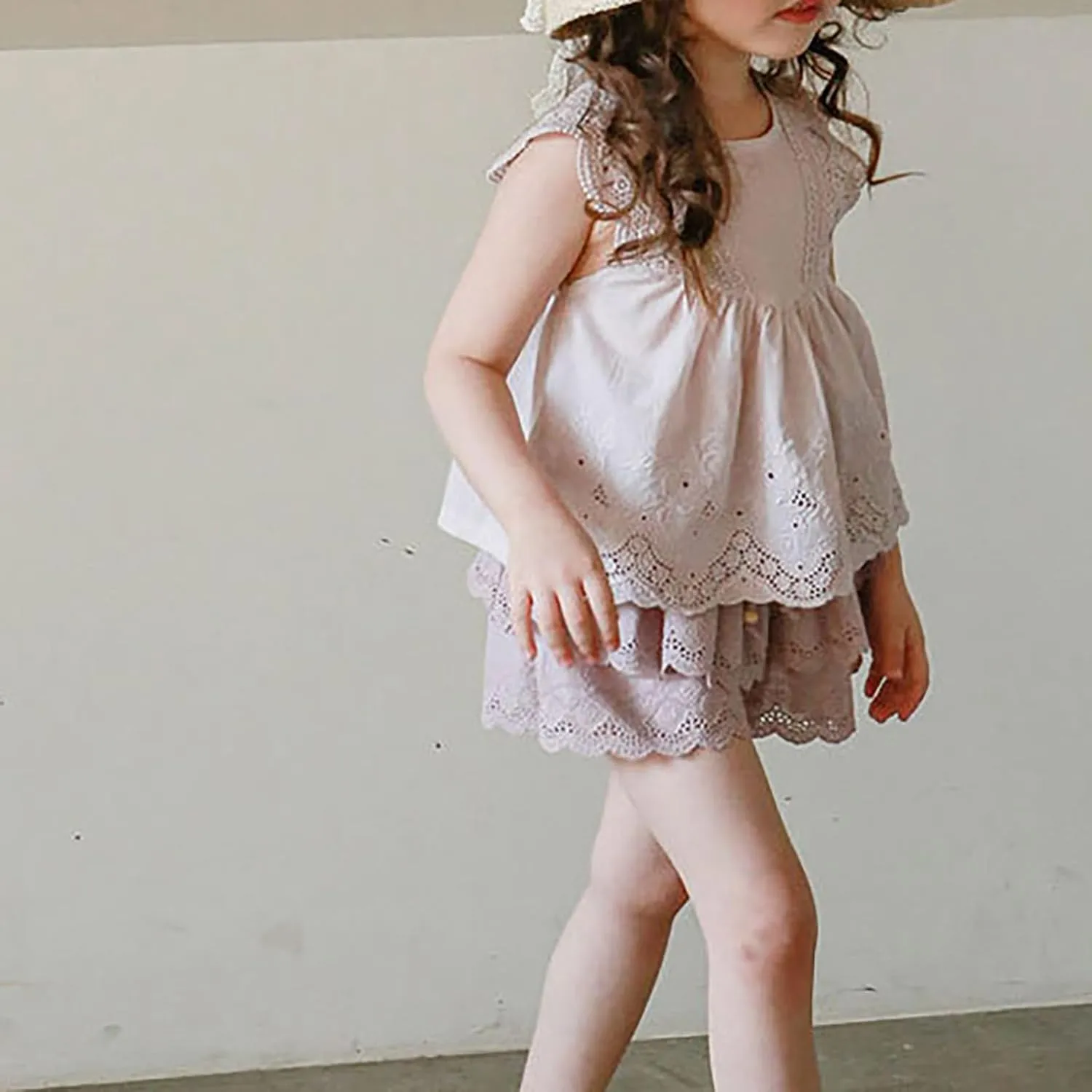 Girl's Wide Leg Floral Pattern Shorts Summer Cute Layered Lace Ruffle Outdoor Skirt Kids High Waisted Girl Pants