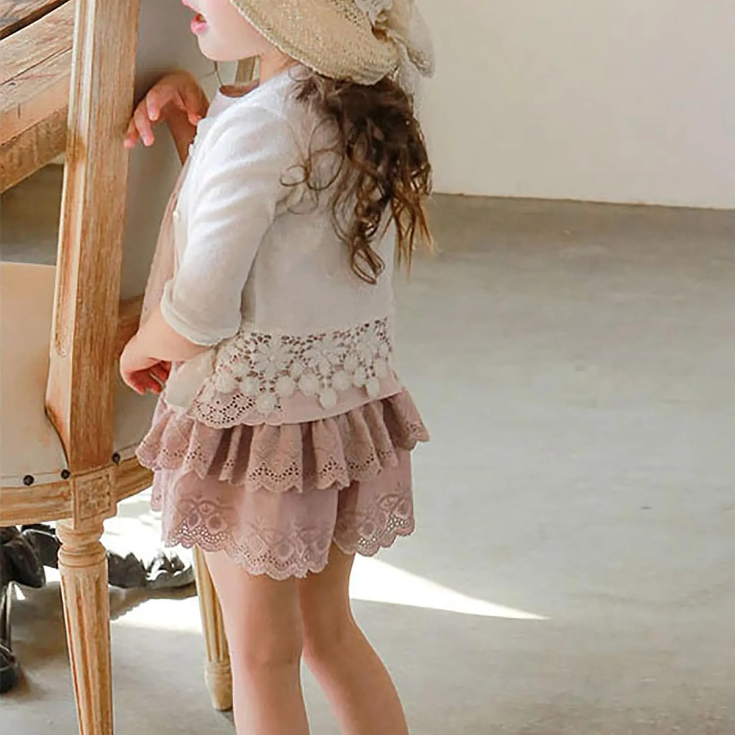 Girl's Wide Leg Floral Pattern Shorts Summer Cute Layered Lace Ruffle Outdoor Skirt Kids High Waisted Girl Pants