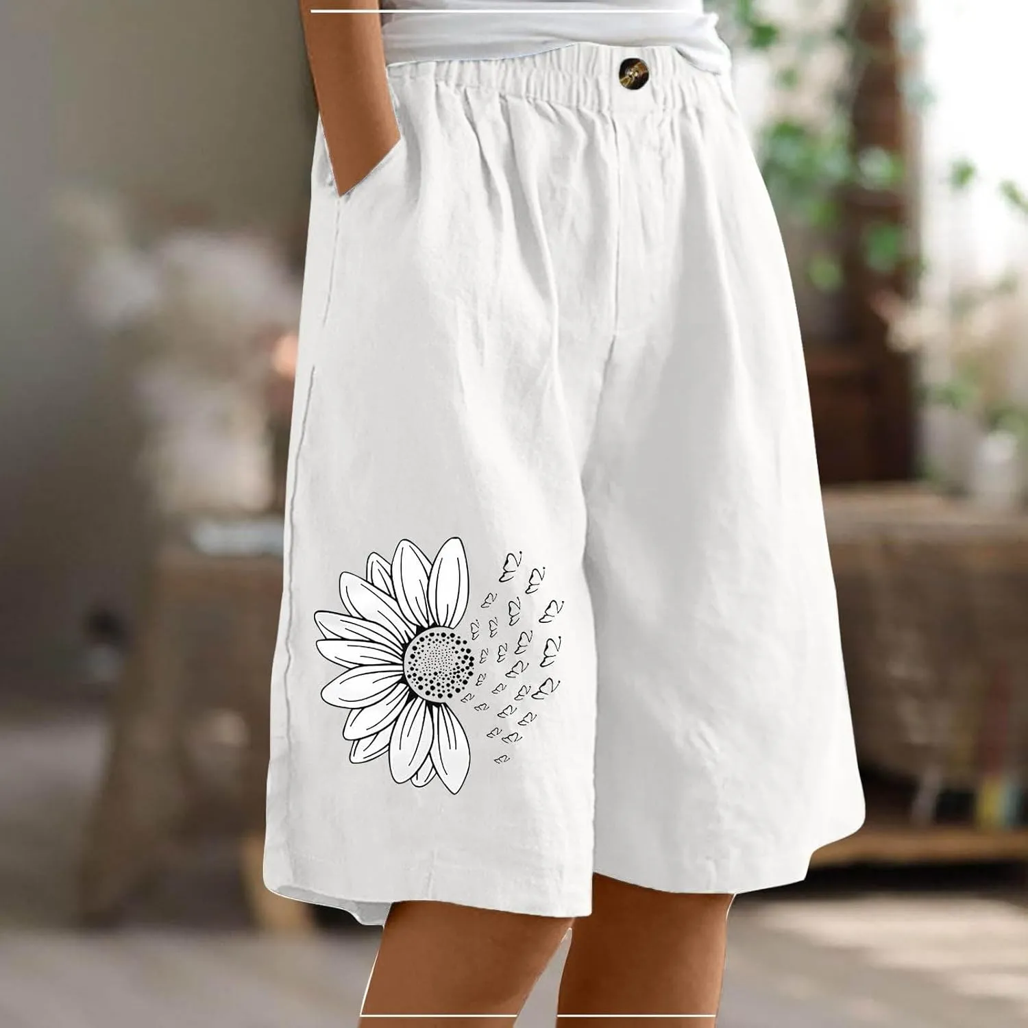 Women's Loose Bermuda Shorts Knee Length Daisy Printing Button Front Shorts Breathable Stretchy Soft-Fit Casual Short